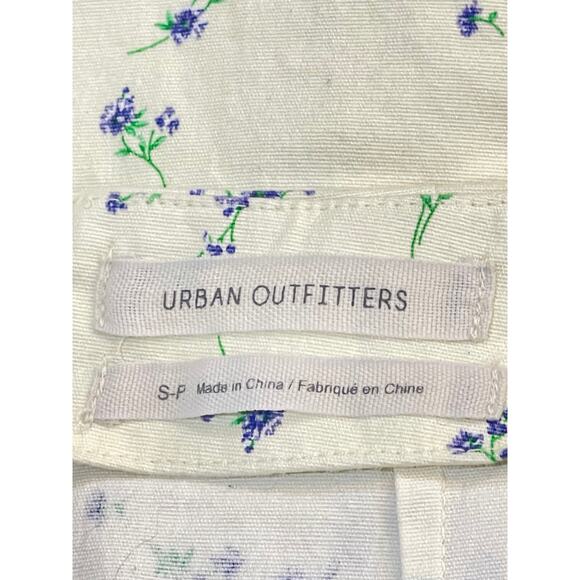 UO Ashton Floral Ruffle Mini Skirt Size S-P - Picture 7 of 8